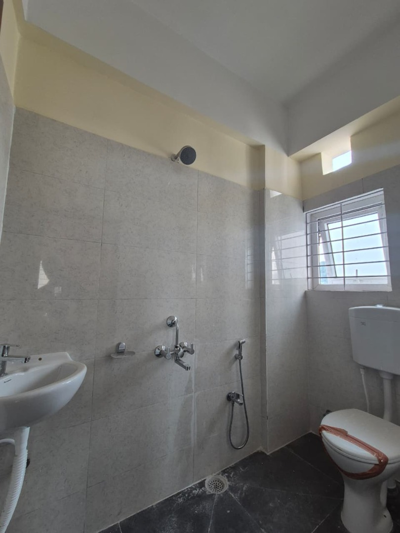 Unfurnished 3bhk in Kahilipara, Guwahati, Assam, India for Rent